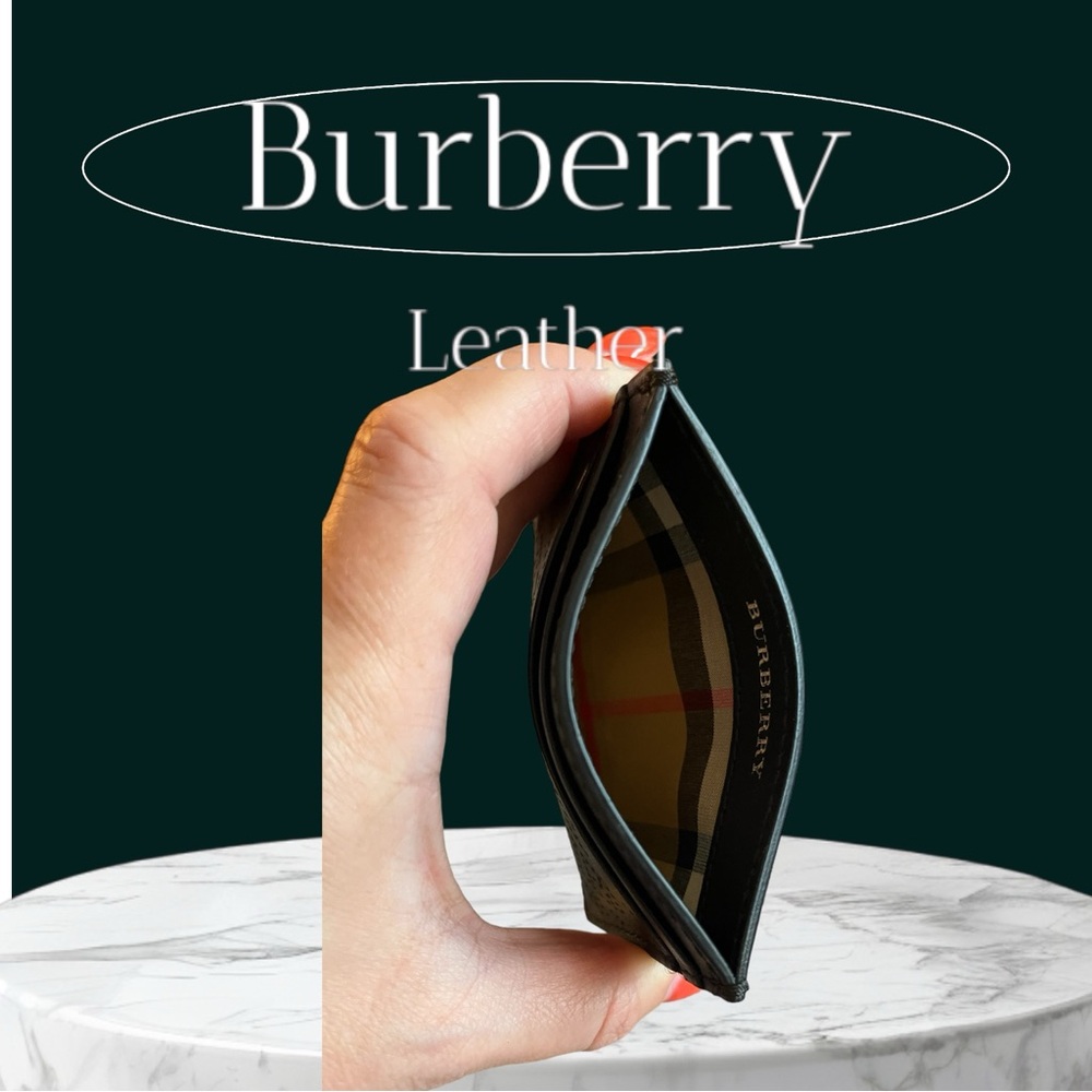 Burberry card holder with dust bag and box. - Picture 2 of 7